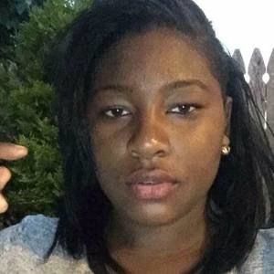 Meet your Posher, Kaí