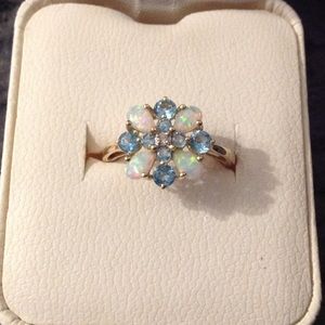 Set of 3 - Ring, Necklace and Earrings - 10K gold