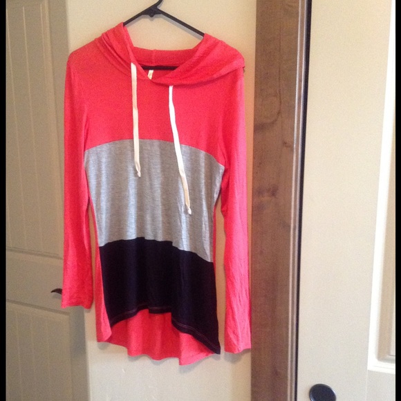 Long sweatshirt