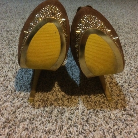 Alba Shoes - Picture 2 of 4