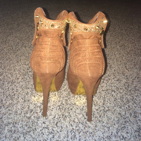 Alba Shoes - Picture 3 of 4