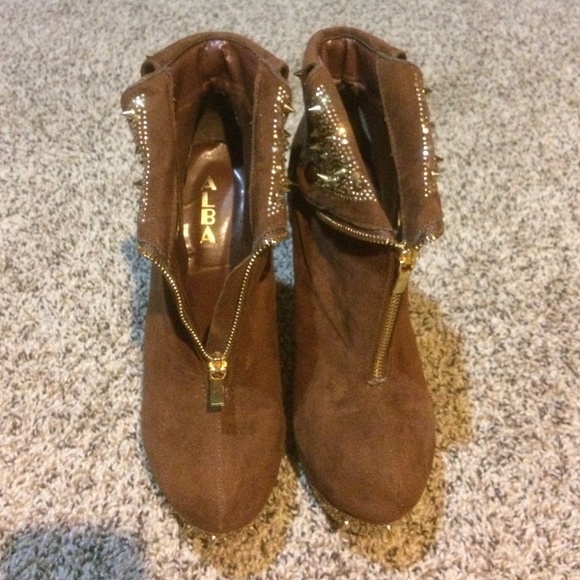 Alba Shoes - Picture 4 of 4