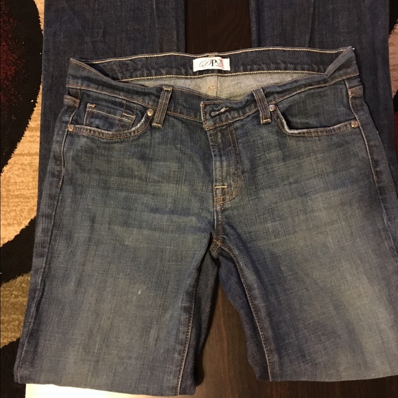 **SOLD IN BUNDLE**Express DPD jeans!