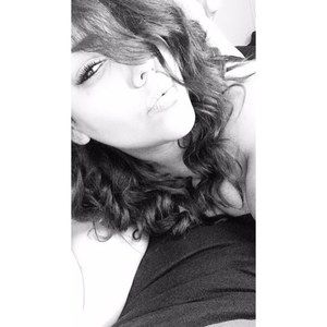 Meet your Posher, Isabel