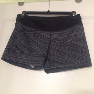Under armor spandex shorts