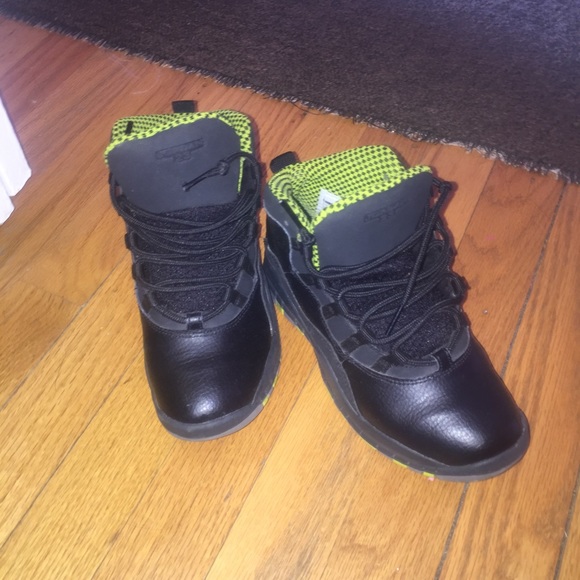 Jordan's 10 black and green