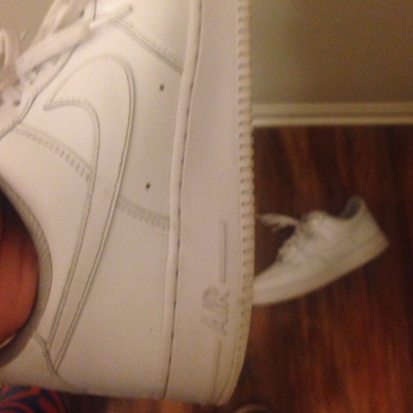 All white forces - Picture 2 of 2