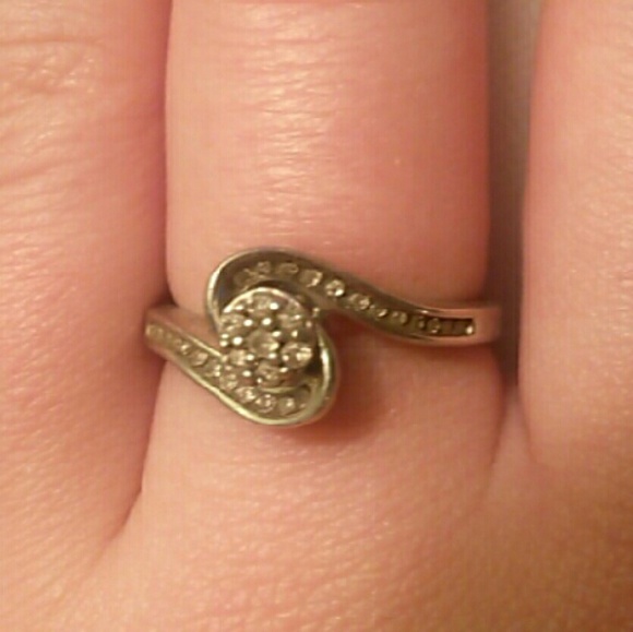 Silver ring - Picture 3 of 3