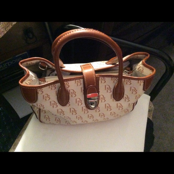 Dooney & Bourke Handbag