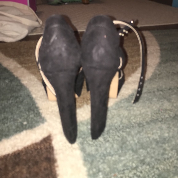 Black strappy heels. - Picture 3 of 3