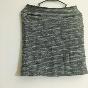 skirt ... its length just above the knee.i am 5'2"