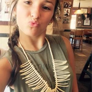 Meet your Posher, Brianna