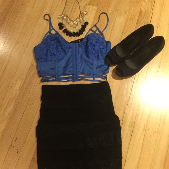 Bebe strap detail crop cami - Picture 1 of 4