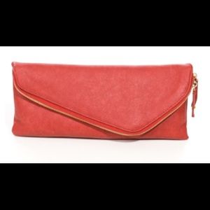 Foreign exchange clutch