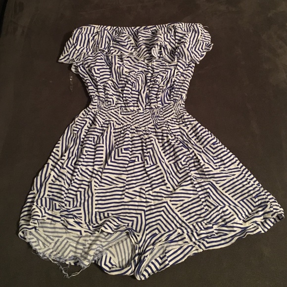 Strapless romper