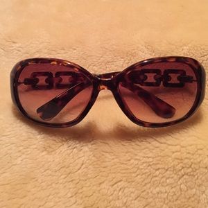 Brown sunglasses