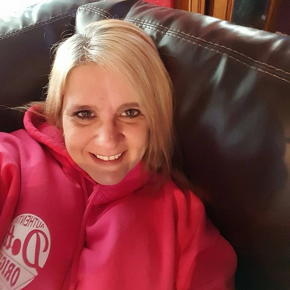 Meet your Posher, Carrie