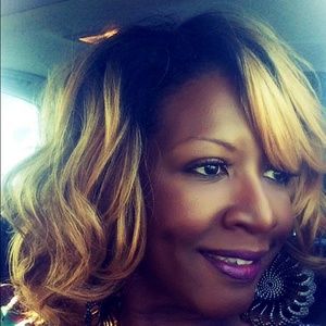 Meet your Posher, April