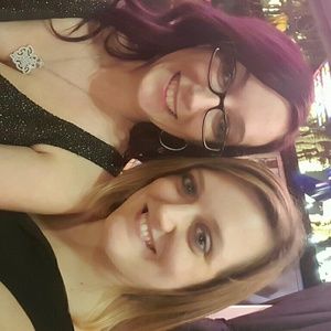 Meet your Posher, April