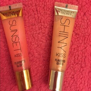 2 new unopened Victoria's Secret lipgloss