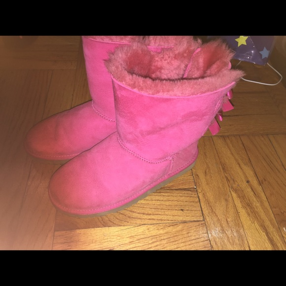 Bow uggs