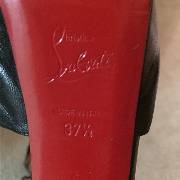 ‼️SOLD‼️Christian Louboutin 300 on ♏️ - Picture 3 of 4