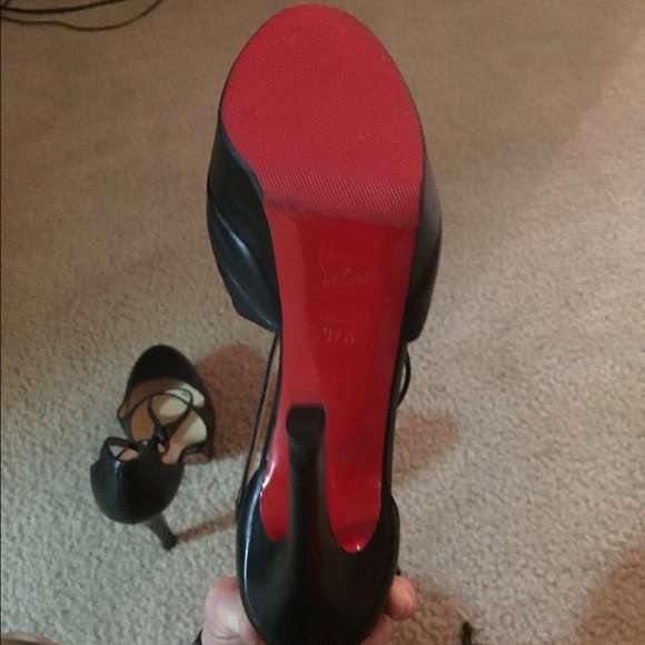 ‼️SOLD‼️Christian Louboutin 300 on ♏️ - Picture 4 of 4
