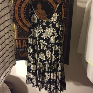 BRANDY MELVILLE JADA DRESS