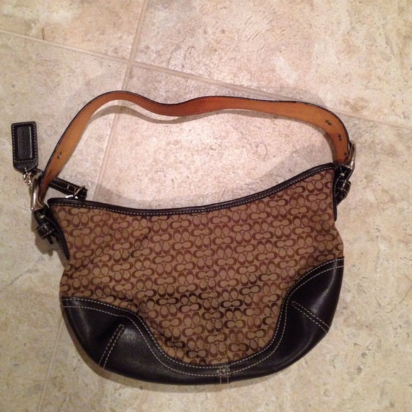 Classic coach bag