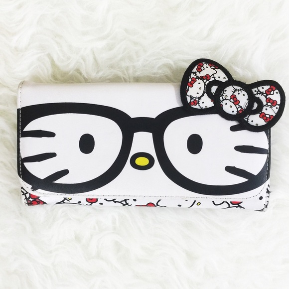HELLO KITTY trifold wallet