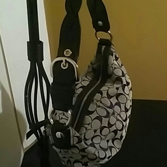 Handbag - Picture 4 of 4