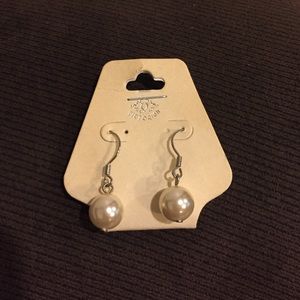 NWT faux pearl earrings