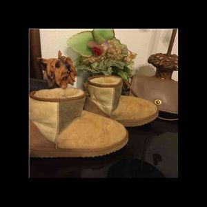 Ugg boots. Size 8
