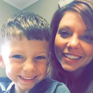 Meet your Posher, Tiffany