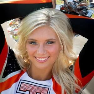 Meet your Posher, Kinzie