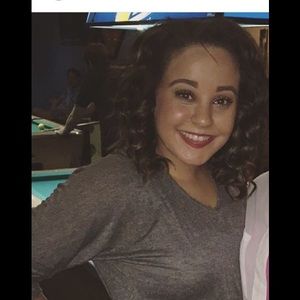 Meet your Posher, Mia