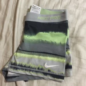 Rare Nike pro small