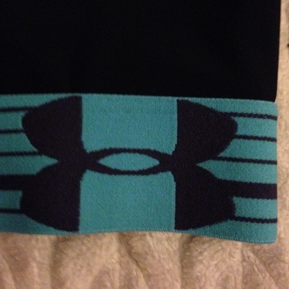 Under armor sports bra - Picture 3 of 3