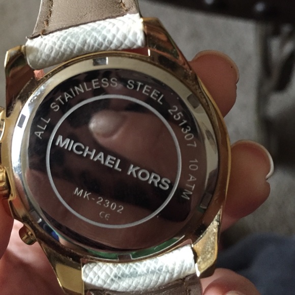 MK watch - Picture 3 of 3