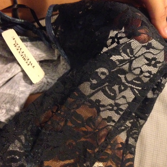 Tribal crop top F21** SOLD** - Picture 4 of 4