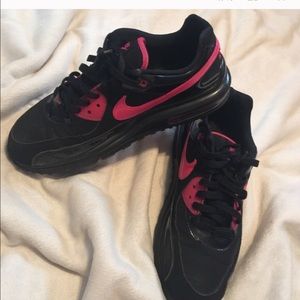 Woman's Nike air max