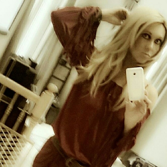 Meet your Posher, Sharon - Picture 2 of 4