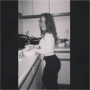 Meet your Posher, Isabella