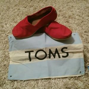Red toms