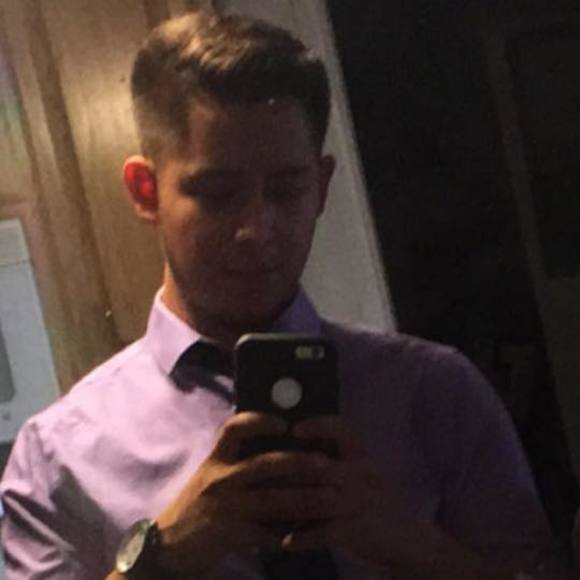Meet your Posher, Luis - Picture 1 of 1