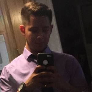 Meet your Posher, Luis