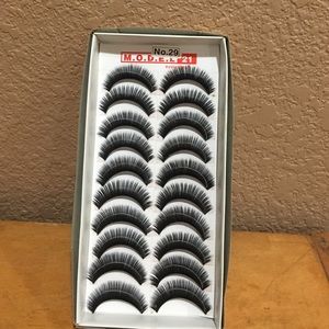 False lashes 6 boxes