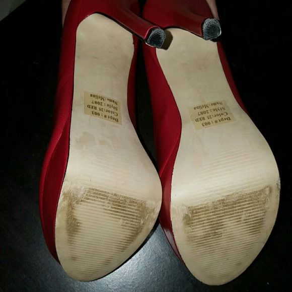 Red pumps - Picture 4 of 4