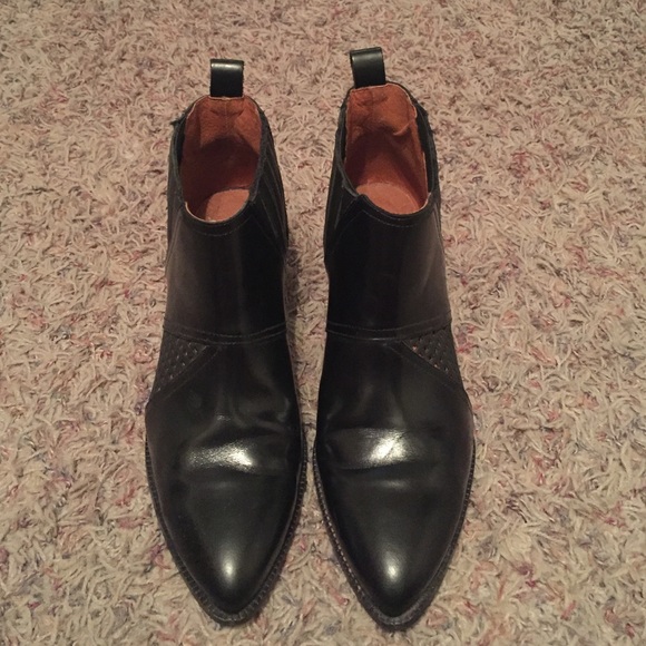 SixtySeven black booties