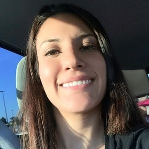 Meet your Posher, Mayra